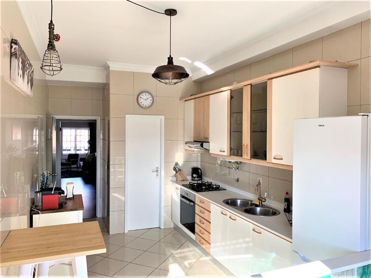 Charm City Center Apt 140M2 & Free Parking Apartment Braga Exterior photo